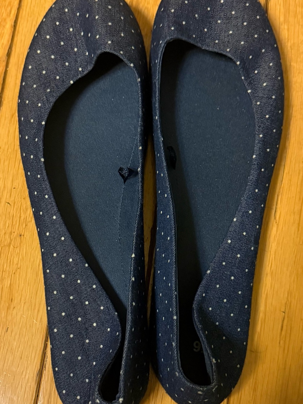 Women’s Denim Polka Dot Ballet Flats - Classic Casual Style